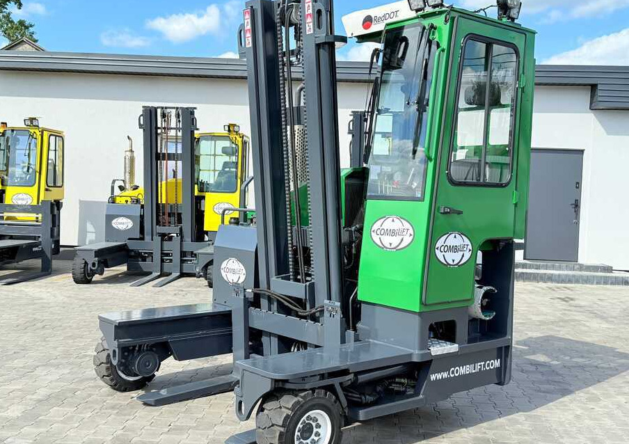 Combilift C3500 / DUPLEX 4100MM / GAS / EXTENDABLE FORKS / CABIN / HEATING + AIR CONDITIONING / LIKE NEW - 4-κίνητα ανυψωτικό στενών δρόμων: φωτογραφία 1 Combilift C3500 / DUPLEX 4100MM / GAS / EXTENDABLE FORKS / CABIN / HEATING + AIR CONDITIONING / LIKE NEW - 4-κίνητα ανυψωτικό στενών δρόμων: φωτογραφία 1