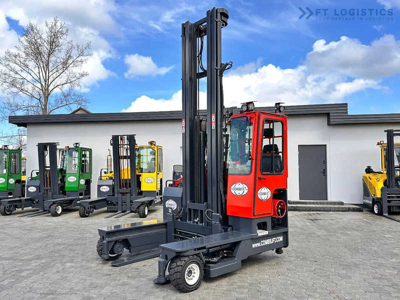 Combilift C4000 / TRIPLEX / 9300MM / FREE LIFT / POSITIONER / LPG / CABIN C4000 / TRIPLEX / 9300MM / FREE LIFT / POSITIONER / LPG / CABIN - 4-κίνητα ανυψωτικό στενών δρόμων: φωτογραφία 2 Combilift C4000 / TRIPLEX / 9300MM / FREE LIFT / POSITIONER / LPG / CABIN C4000 / TRIPLEX / 9300MM / FREE LIFT / POSITIONER / LPG / CABIN - 4-κίνητα ανυψωτικό στενών δρόμων: φωτογραφία 2
