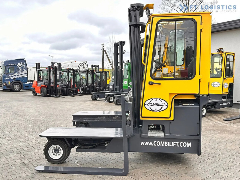 Combilift C4500 / DUPLEX / 4050MM / DIESEL / WIDE POSITIONER / FREE LIFT C4500 / DUPLEX / 4050MM / DIESEL / WIDE POSITIONER / FREE LIFT - 4-κίνητα ανυψωτικό στενών δρόμων: φωτογραφία 2 Combilift C4500 / DUPLEX / 4050MM / DIESEL / WIDE POSITIONER / FREE LIFT C4500 / DUPLEX / 4050MM / DIESEL / WIDE POSITIONER / FREE LIFT - 4-κίνητα ανυψωτικό στενών δρόμων: φωτογραφία 2