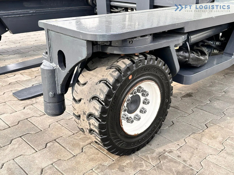 Combilift C4500 / LPG / TRIPLEX / 5500MM / FREE LIFT / HYDRAULIC FORK SHIFT / Like New C4500 / LPG / TRIPLEX / 5500MM / FREE LIFT / HYDRAU - 4-κίνητα ανυψωτικό στενών δρόμων: φωτογραφία 5 Combilift C4500 / LPG / TRIPLEX / 5500MM / FREE LIFT / HYDRAULIC FORK SHIFT / Like New C4500 / LPG / TRIPLEX / 5500MM / FREE LIFT / HYDRAU - 4-κίνητα ανυψωτικό στενών δρόμων: φωτογραφία 5