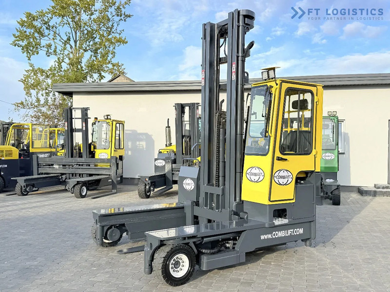 Combilift C5000 / DIESEL / TRIPLEX 7600MM / FULL FREE LIFT / FORK POSITIONER / HEATING / FULL HEATED CABIN / EXCELLENT CONDITION / Wide ra - 4-κίνητα ανυψωτικό στενών δρόμων: φωτογραφία 1 Combilift C5000 / DIESEL / TRIPLEX 7600MM / FULL FREE LIFT / FORK POSITIONER / HEATING / FULL HEATED CABIN / EXCELLENT CONDITION / Wide ra - 4-κίνητα ανυψωτικό στενών δρόμων: φωτογραφία 1