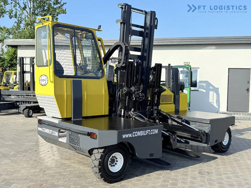 Combilift C6000SR / DUPLEX / 4200MM / LOAD CLAMP ON FORKS / FREE LIFT / DIESEL / POSITIONER / NEW TIRES / LIKE NEW / Wide range of four-wa - 4-κίνητα ανυψωτικό στενών δρόμων: φωτογραφία 2 Combilift C6000SR / DUPLEX / 4200MM / LOAD CLAMP ON FORKS / FREE LIFT / DIESEL / POSITIONER / NEW TIRES / LIKE NEW / Wide range of four-wa - 4-κίνητα ανυψωτικό στενών δρόμων: φωτογραφία 2