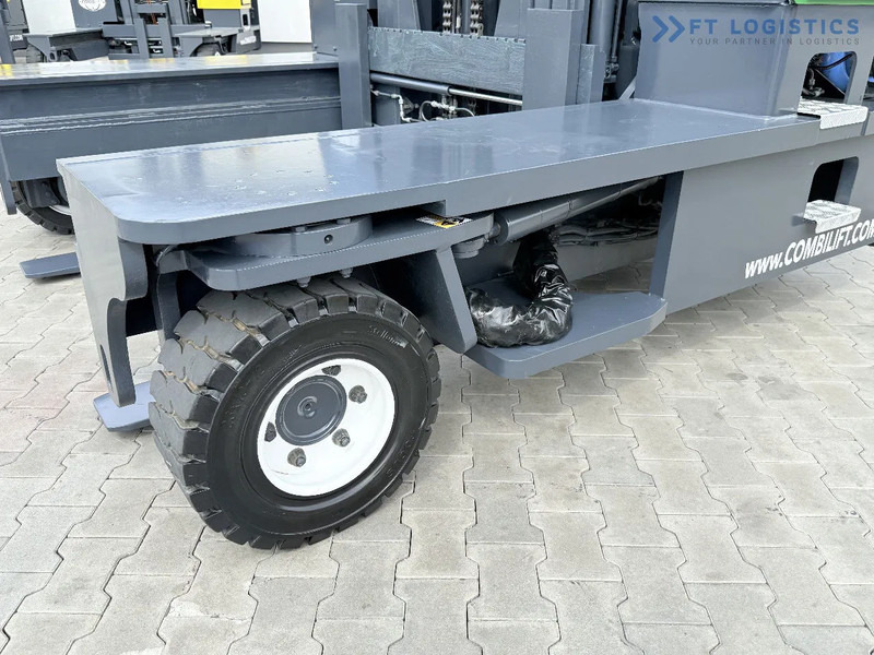 Combilift C8000 / GAS / DUPLEX – 4700MM / FORK POSITIONER / FREE LIFT / FULL HEATED CABIN / ONLY 5141 HOURS / CONDITION – LIKE NEW! C8000 - 4-κίνητα ανυψωτικό στενών δρόμων: φωτογραφία 3 Combilift C8000 / GAS / DUPLEX – 4700MM / FORK POSITIONER / FREE LIFT / FULL HEATED CABIN / ONLY 5141 HOURS / CONDITION – LIKE NEW! C8000 - 4-κίνητα ανυψωτικό στενών δρόμων: φωτογραφία 3