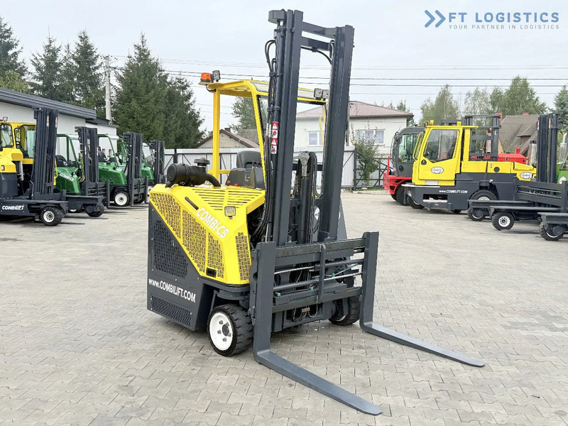 Combilift CB2500 / DUPLEX / 4100MM / DIESEL / FREE LIFT / FORK POSITIONER / SIDE SHIFT / LIKE NEW / Wide range of four-way and side loader - 4-κίνητα ανυψωτικό στενών δρόμων: φωτογραφία 4 Combilift CB2500 / DUPLEX / 4100MM / DIESEL / FREE LIFT / FORK POSITIONER / SIDE SHIFT / LIKE NEW / Wide range of four-way and side loader - 4-κίνητα ανυψωτικό στενών δρόμων: φωτογραφία 4