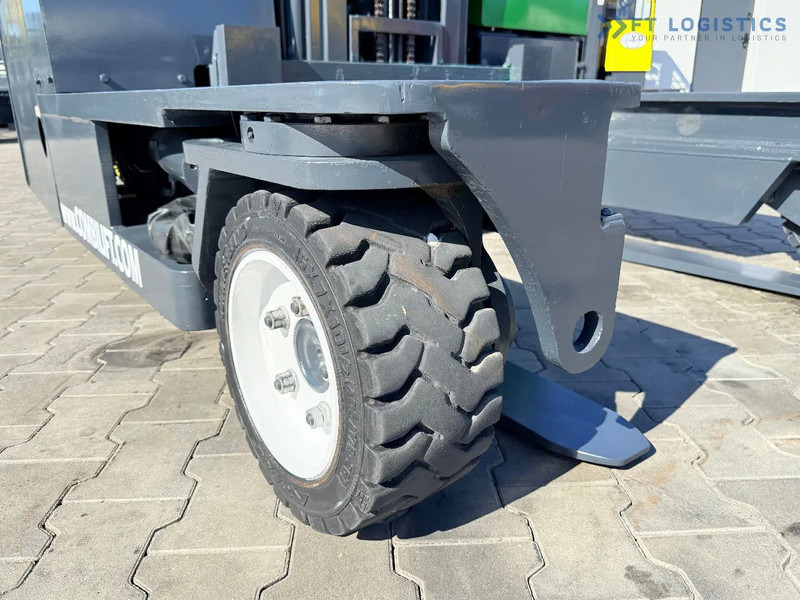 Combilift COMBILIFT C3000 – DUPLEX 4100mm – Year 2013 – 4041 hours – DIESEL – FREE LIFT – FORK POSITIONER – SIDE SHIFT – 1150mm FORKS – CO - 4-κίνητα ανυψωτικό στενών δρόμων: φωτογραφία 3 Combilift COMBILIFT C3000 – DUPLEX 4100mm – Year 2013 – 4041 hours – DIESEL – FREE LIFT – FORK POSITIONER – SIDE SHIFT – 1150mm FORKS – CO - 4-κίνητα ανυψωτικό στενών δρόμων: φωτογραφία 3