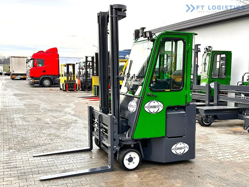 Combilift Combilift C3000CB - DUPLEX 4000mm - Year 2015 - / CABIN - HEATING / ONLY 6546 MTH / EXCELLENT CONDITION / LIKE NEW! Combilift C3 - 4-κίνητα ανυψωτικό στενών δρόμων: φωτογραφία 3 Combilift Combilift C3000CB - DUPLEX 4000mm - Year 2015 - / CABIN - HEATING / ONLY 6546 MTH / EXCELLENT CONDITION / LIKE NEW! Combilift C3 - 4-κίνητα ανυψωτικό στενών δρόμων: φωτογραφία 3