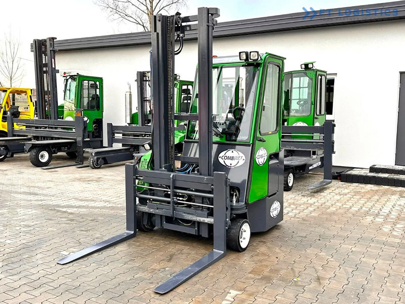 Combilift Combilift C3000CB - DUPLEX 4000mm - Year 2015 - / CABIN - HEATING / ONLY 6546 MTH / EXCELLENT CONDITION / LIKE NEW! Combilift C3 - 4-κίνητα ανυψωτικό στενών δρόμων: φωτογραφία 2 Combilift Combilift C3000CB - DUPLEX 4000mm - Year 2015 - / CABIN - HEATING / ONLY 6546 MTH / EXCELLENT CONDITION / LIKE NEW! Combilift C3 - 4-κίνητα ανυψωτικό στενών δρόμων: φωτογραφία 2