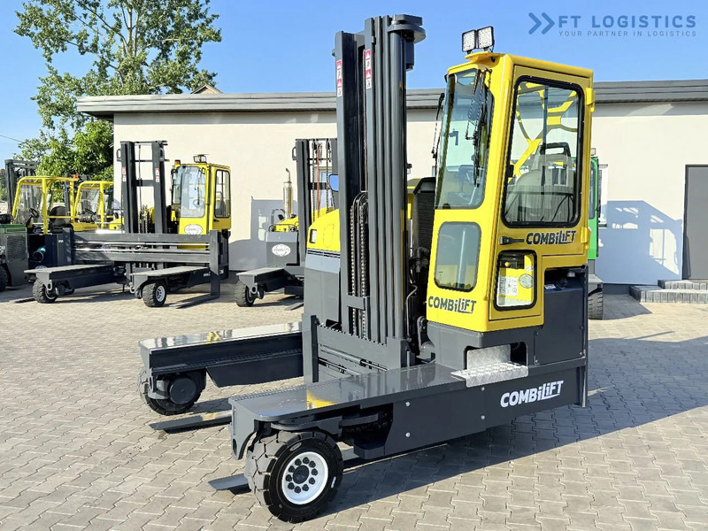 Combilift Combilift C5000 / DIESEL / TRIPLEX 6000MM / FREE LIFT / FORK POSITIONER / BUILT-IN SCALE / HEATING / FULL CABIN / PERFECT CONDIT - 4-κίνητα ανυψωτικό στενών δρόμων: φωτογραφία 2 Combilift Combilift C5000 / DIESEL / TRIPLEX 6000MM / FREE LIFT / FORK POSITIONER / BUILT-IN SCALE / HEATING / FULL CABIN / PERFECT CONDIT - 4-κίνητα ανυψωτικό στενών δρόμων: φωτογραφία 2