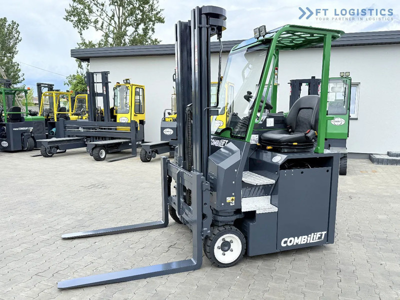 Combilift Combilift CBE2500 / TRIPLEX / 5500MM / FREE LIFT / ELECTRIC DRIVE / ONLY 2300 MTH / FORK POSITIONER / SIDE SHIFT / NEW TYRES / L - 4-κίνητα ανυψωτικό στενών δρόμων: φωτογραφία 2 Combilift Combilift CBE2500 / TRIPLEX / 5500MM / FREE LIFT / ELECTRIC DRIVE / ONLY 2300 MTH / FORK POSITIONER / SIDE SHIFT / NEW TYRES / L - 4-κίνητα ανυψωτικό στενών δρόμων: φωτογραφία 2