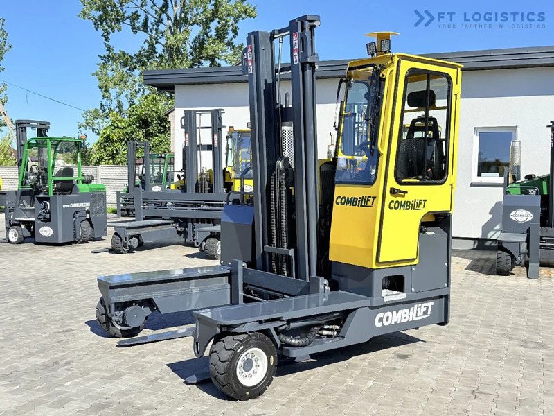 Combilift Combilift FOUR-WAY MULTIDIRECTIONAL FORKLIFT C4000 / DIESEL / DUPLEX 4100MM / ONLY 2888 HOURS / FORK POSITIONER / FULL CABIN – H - 4-κίνητα ανυψωτικό στενών δρόμων: φωτογραφία 2 Combilift Combilift FOUR-WAY MULTIDIRECTIONAL FORKLIFT C4000 / DIESEL / DUPLEX 4100MM / ONLY 2888 HOURS / FORK POSITIONER / FULL CABIN – H - 4-κίνητα ανυψωτικό στενών δρόμων: φωτογραφία 2