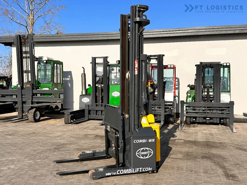 Combilift WR-4 / DUPLEX / 4.5M / 2017 / ONLY 30 MTH / LIKE NEW / 1500KG - Μηχάνημα στοίβαξης: φωτογραφία 3 Combilift WR-4 / DUPLEX / 4.5M / 2017 / ONLY 30 MTH / LIKE NEW / 1500KG - Μηχάνημα στοίβαξης: φωτογραφία 3