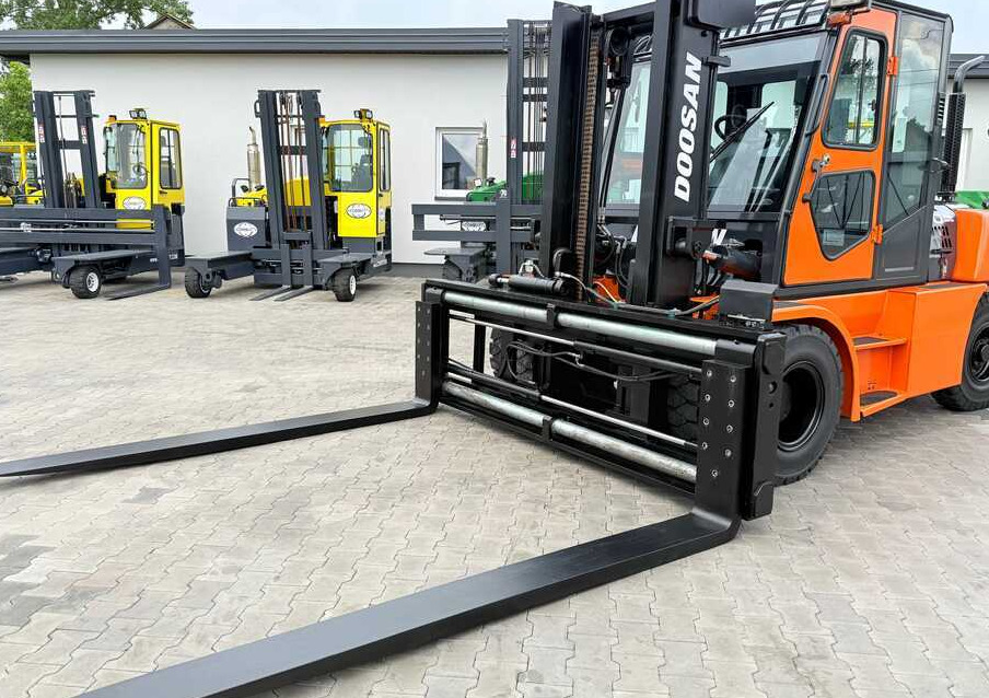 Doosan DOOSAN / DUPLEX 3000MM / SIDE SHIFT / FORK POSITIONER / 2500MM FORKS / 7000KG / CABIN / LIKE NEW - Πετρελαιοκίνητο περονοφόρο: φωτογραφία 1 Doosan DOOSAN / DUPLEX 3000MM / SIDE SHIFT / FORK POSITIONER / 2500MM FORKS / 7000KG / CABIN / LIKE NEW - Πετρελαιοκίνητο περονοφόρο: φωτογραφία 1