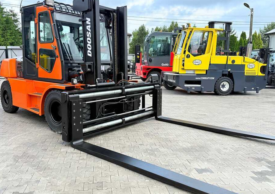 Doosan DOOSAN / DUPLEX 3000MM / SIDE SHIFT / FORK POSITIONER / 2500MM FORKS / 7000KG / CABIN / LIKE NEW - Πετρελαιοκίνητο περονοφόρο: φωτογραφία 3 Doosan DOOSAN / DUPLEX 3000MM / SIDE SHIFT / FORK POSITIONER / 2500MM FORKS / 7000KG / CABIN / LIKE NEW - Πετρελαιοκίνητο περονοφόρο: φωτογραφία 3