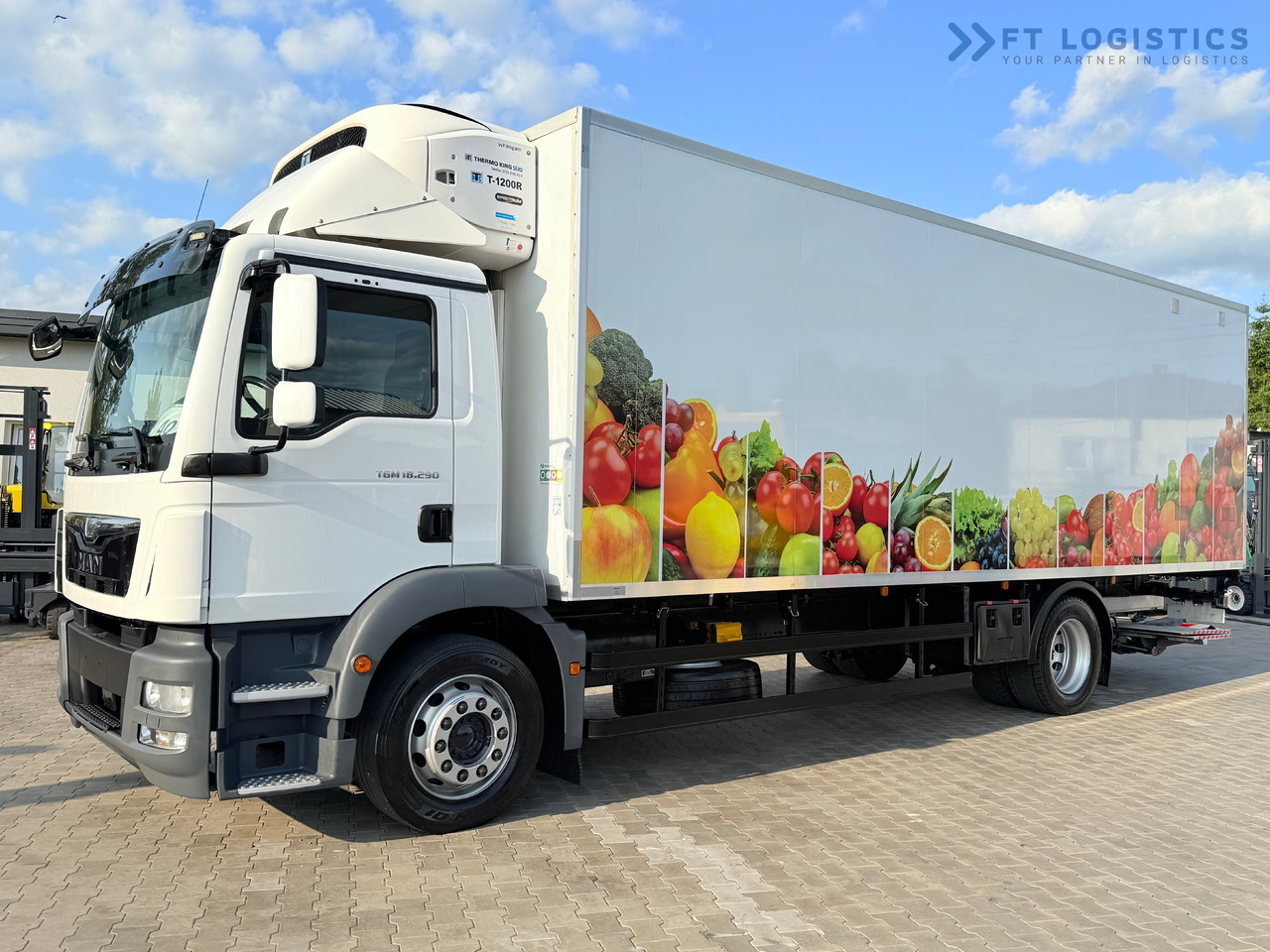 MAN TGM 18.290 / THERMOKING T-1200R / BI-TEMPERATURE / 19 PALLETS / 90% TYRES / EXCELLENT CONDITION / DHOLLANDIA TAIL LIFT / SIDE DOOR / PAYLOAD 8,220 KG - Φορτηγό ψυγείο: φωτογραφία 2 MAN TGM 18.290 / THERMOKING T-1200R / BI-TEMPERATURE / 19 PALLETS / 90% TYRES / EXCELLENT CONDITION / DHOLLANDIA TAIL LIFT / SIDE DOOR / PAYLOAD 8,220 KG - Φορτηγό ψυγείο: φωτογραφία 2