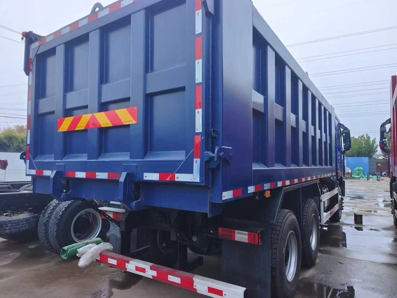 Auman Auman 6*4  dump truck - Φορτηγό ανατρεπόμενο: φωτογραφία 4 Auman Auman 6*4  dump truck - Φορτηγό ανατρεπόμενο: φωτογραφία 4