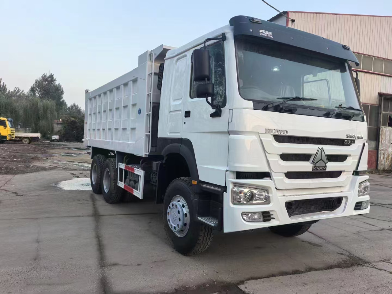 HOWO HOWO 371 SINOTRUK - Φορτηγό ανατρεπόμενο: φωτογραφία 2 HOWO HOWO 371 SINOTRUK - Φορτηγό ανατρεπόμενο: φωτογραφία 2