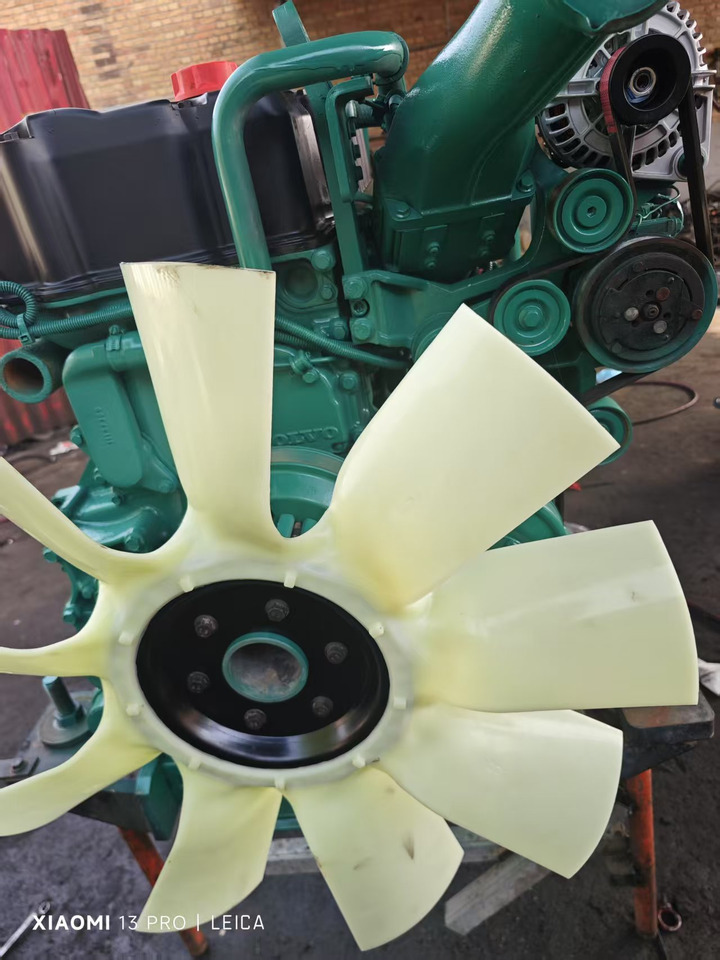 VOLVO D12D - Κινητήρας για Εκσκαφέας: φωτογραφία 5 VOLVO D12D - Κινητήρας για Εκσκαφέας: φωτογραφία 5