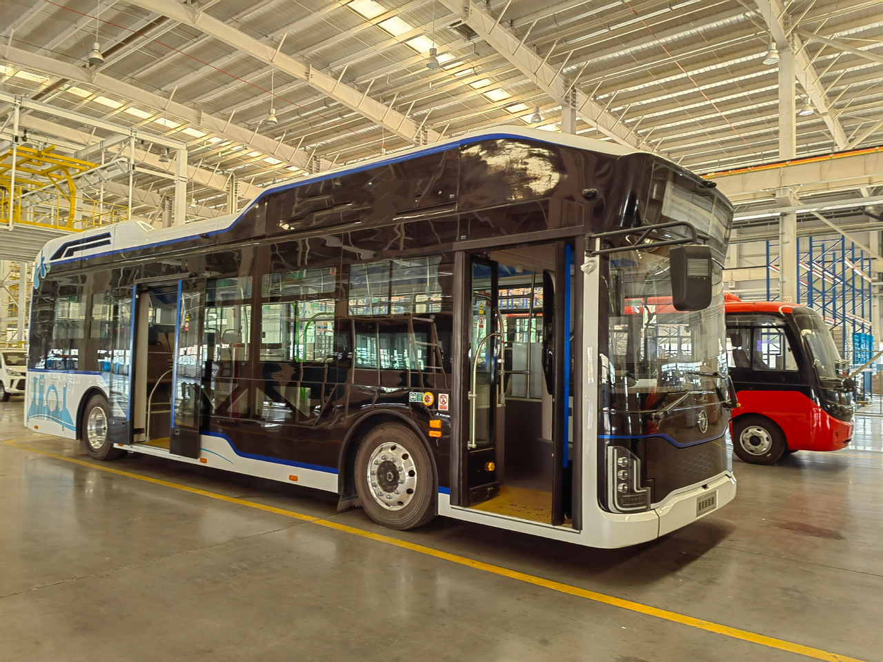 Fuel cell bus - Αστικό λεωφορείο: φωτογραφία 2 Fuel cell bus - Αστικό λεωφορείο: φωτογραφία 2