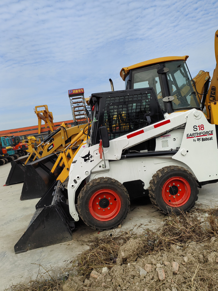 BOBCAT used second-hand good condition Bobcat S18 - Φορτωτής πλάγιας ολίσθησης: φωτογραφία 3 BOBCAT used second-hand good condition Bobcat S18 - Φορτωτής πλάγιας ολίσθησης: φωτογραφία 3
