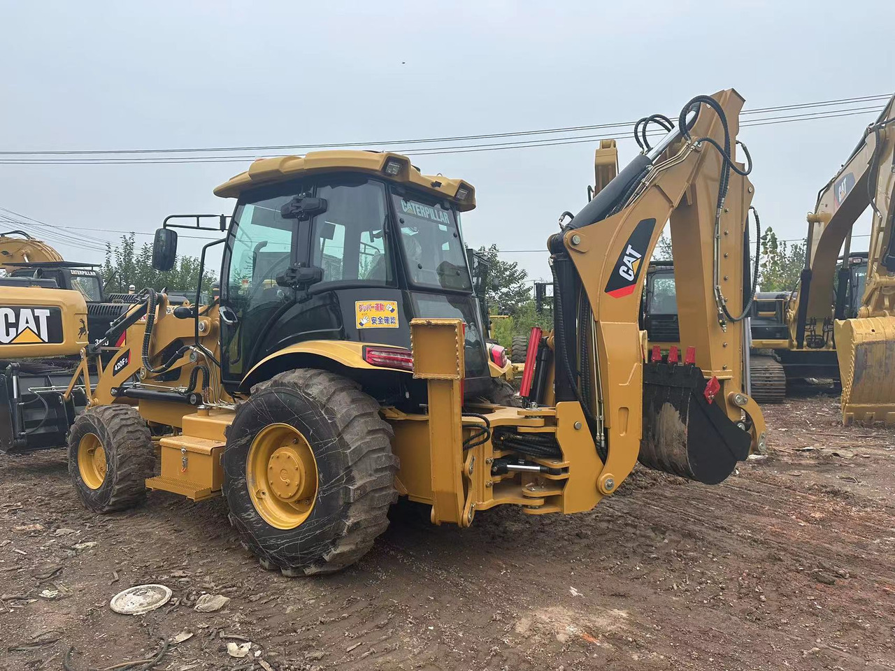 CATERPILLAR Used Good Condition Backhoe Loader CAT420F - Φορτωτής εκσκαφέας: φωτογραφία 1 CATERPILLAR Used Good Condition Backhoe Loader CAT420F - Φορτωτής εκσκαφέας: φωτογραφία 1