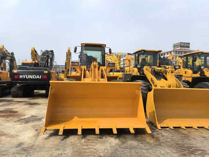 China Famous Brand LiuGong Medium-sized Used Wheel Loader LiuGong 856N Loader for Earthmoving, Mining, Construction for Sale - Ελαστιχοφόρος φορτωτής: φωτογραφία 3 China Famous Brand LiuGong Medium-sized Used Wheel Loader LiuGong 856N Loader for Earthmoving, Mining, Construction for Sale - Ελαστιχοφόρος φορτωτής: φωτογραφία 3