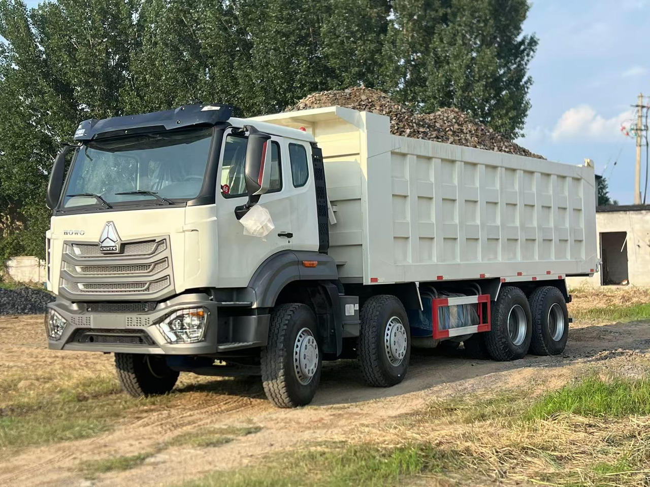 HOWO Used Dump Truck8*4 6*4 - Φορτηγό ανατρεπόμενο: φωτογραφία 1 HOWO Used Dump Truck8*4 6*4 - Φορτηγό ανατρεπόμενο: φωτογραφία 1