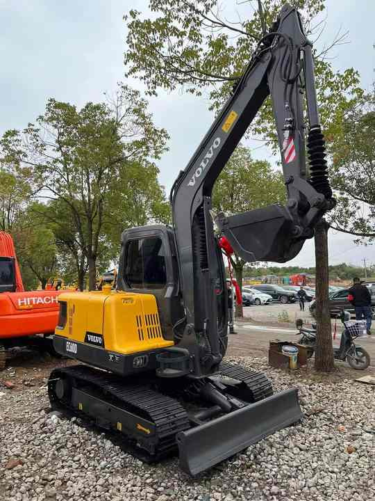 High Quality Used Volvo EC60D Excavator for Sale 6 Ton Compact Machine, Excellent Condition, Ready for Work! - Ερπυστριοφόρος εκσκαφέας: φωτογραφία 4 High Quality Used Volvo EC60D Excavator for Sale 6 Ton Compact Machine, Excellent Condition, Ready for Work! - Ερπυστριοφόρος εκσκαφέας: φωτογραφία 4
