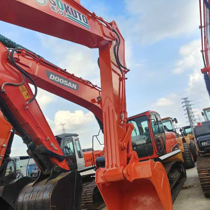 Hitachi Brand Zx210 Crawler Excavator 21tons Digger for Sale Used Hitachi Zx200 210 350 Excavator in Stock on Sale - Εκσκαφέας: φωτογραφία 2 Hitachi Brand Zx210 Crawler Excavator 21tons Digger for Sale Used Hitachi Zx200 210 350 Excavator in Stock on Sale - Εκσκαφέας: φωτογραφία 2