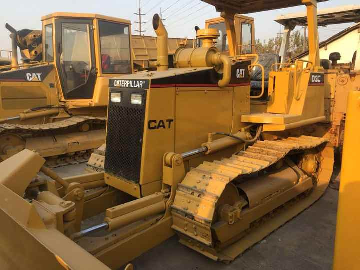 Mini CAT Bulldozer D3c D3 D3k D3m D4h D4m D4k D5h D5g D5k D5m Used Bulldozer with Ripper for Sale - Μπουλντόζα: φωτογραφία 4 Mini CAT Bulldozer D3c D3 D3k D3m D4h D4m D4k D5h D5g D5k D5m Used Bulldozer with Ripper for Sale - Μπουλντόζα: φωτογραφία 4