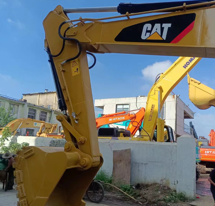 Original CAT 320D Used Excavators Machine CAT 320D 320B Crawler Excavator 20tons Construction Machinery Price - Εκσκαφέας: φωτογραφία 4 Original CAT 320D Used Excavators Machine CAT 320D 320B Crawler Excavator 20tons Construction Machinery Price - Εκσκαφέας: φωτογραφία 4
