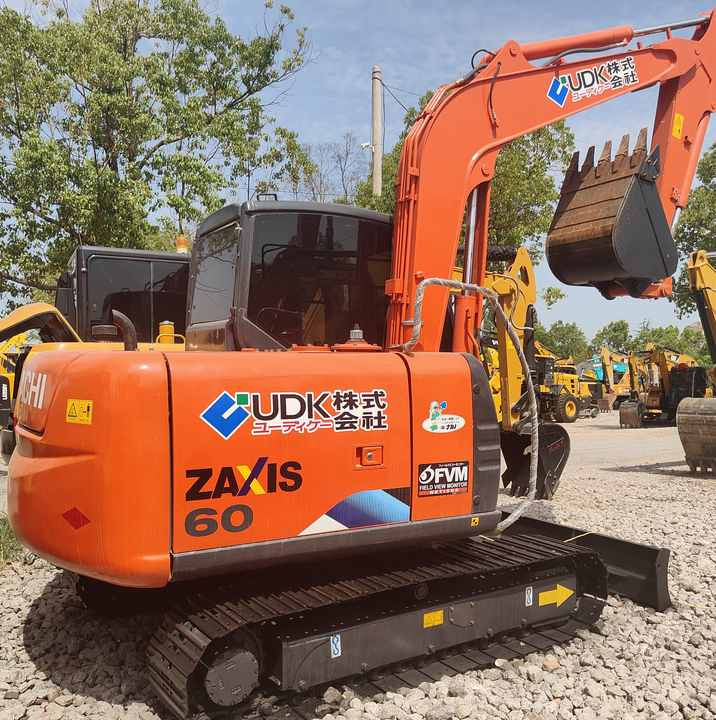 Ερπυστριοφόρος εκσκαφέας Original Japan Hitachi ZX60 Excavator Hitachi Excavator in Low Price for Hot Sale: φωτογραφία 1