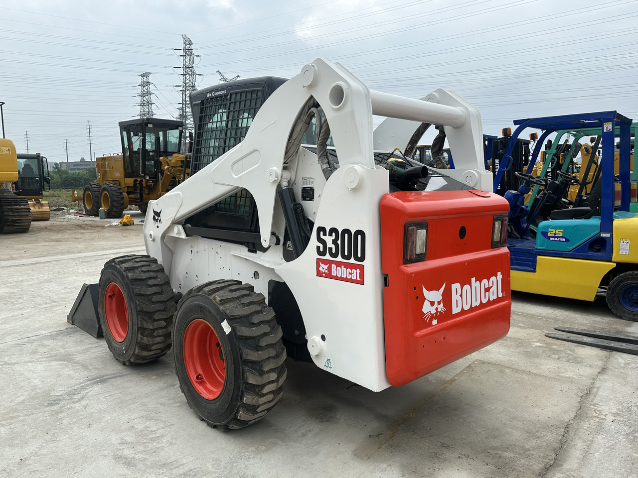 Second hand Hot sale skid-steers Bobcat S300 - Φορτωτής πλάγιας ολίσθησης: φωτογραφία 2 Second hand Hot sale skid-steers Bobcat S300 - Φορτωτής πλάγιας ολίσθησης: φωτογραφία 2