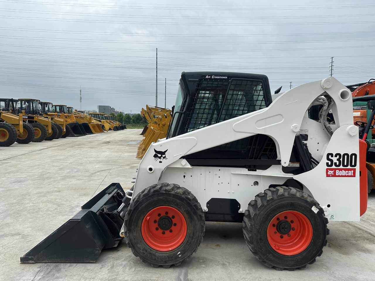Second hand Hot sale skid-steers Bobcat S300 - Φορτωτής πλάγιας ολίσθησης: φωτογραφία 5 Second hand Hot sale skid-steers Bobcat S300 - Φορτωτής πλάγιας ολίσθησης: φωτογραφία 5