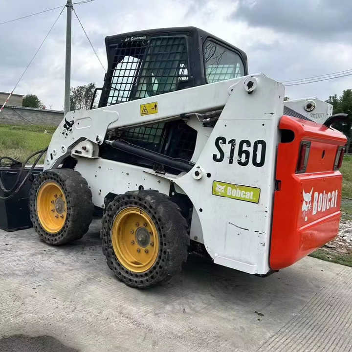 USED BOBCAT S160 Skid-steer Loader with Very Good Performance Is for Sale at a Low Price. - Φορτωτής πλάγιας ολίσθησης: φωτογραφία 1 USED BOBCAT S160 Skid-steer Loader with Very Good Performance Is for Sale at a Low Price. - Φορτωτής πλάγιας ολίσθησης: φωτογραφία 1