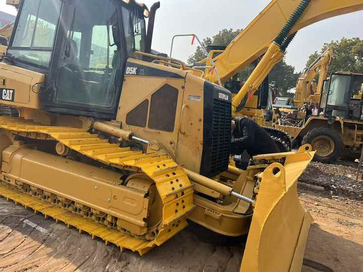 Used Cat Mini Bulldozer D5k Cat Dozers - Μπουλντόζα: φωτογραφία 2 Used Cat Mini Bulldozer D5k Cat Dozers - Μπουλντόζα: φωτογραφία 2
