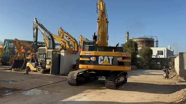 Used Digger CAT 325BL Construction Machinery Construction Digger Used CAT 325BL Cheap Excavator - Ερπυστριοφόρος εκσκαφέας: φωτογραφία 2 Used Digger CAT 325BL Construction Machinery Construction Digger Used CAT 325BL Cheap Excavator - Ερπυστριοφόρος εκσκαφέας: φωτογραφία 2
