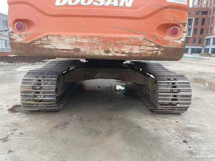 Used Digger Doosan DX225LC-9T Construction Machinery Construction Digger Used Doosan DX225LC-9T Cheap Excavator - Ερπυστριοφόρος εκσκαφέας: φωτογραφία 5 Used Digger Doosan DX225LC-9T Construction Machinery Construction Digger Used Doosan DX225LC-9T Cheap Excavator - Ερπυστριοφόρος εκσκαφέας: φωτογραφία 5