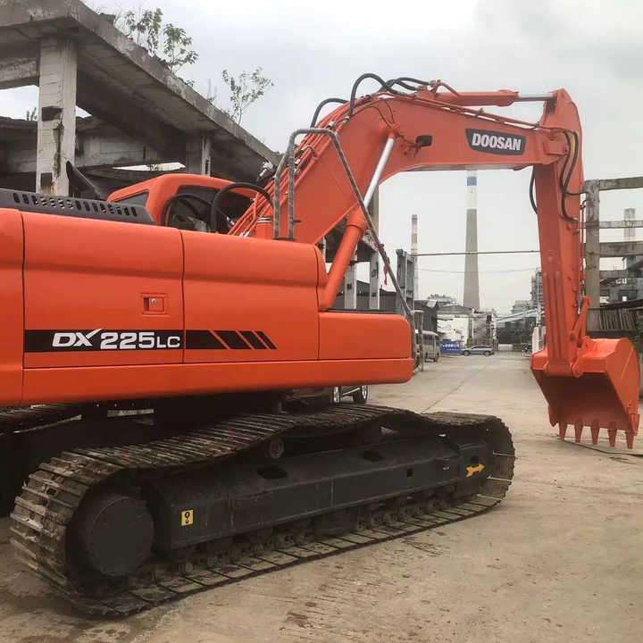 Used Excavator Doosan DX225LC Excavators Mini Equipment Earth Moving Machinery Doosan Digger Excavator for Sale - Ερπυστριοφόρος εκσκαφέας: φωτογραφία 1 Used Excavator Doosan DX225LC Excavators Mini Equipment Earth Moving Machinery Doosan Digger Excavator for Sale - Ερπυστριοφόρος εκσκαφέας: φωτογραφία 1