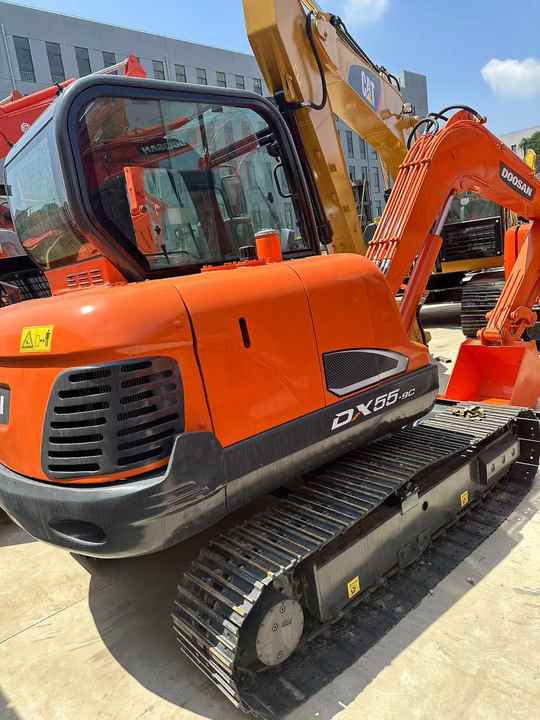 Used Excavator Doosan DX55 Excavators Mini Equipment Earth Moving Machinery Doosan Digger Excavator for Sale - Ερπυστριοφόρος εκσκαφέας: φωτογραφία 3 Used Excavator Doosan DX55 Excavators Mini Equipment Earth Moving Machinery Doosan Digger Excavator for Sale - Ερπυστριοφόρος εκσκαφέας: φωτογραφία 3
