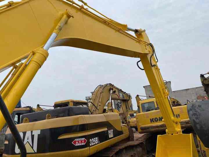 Used Good Quality Japan Original PC200-7 in Good Condition PC200-7 Komatsu - Ερπυστριοφόρος εκσκαφέας: φωτογραφία 5 Used Good Quality Japan Original PC200-7 in Good Condition PC200-7 Komatsu - Ερπυστριοφόρος εκσκαφέας: φωτογραφία 5