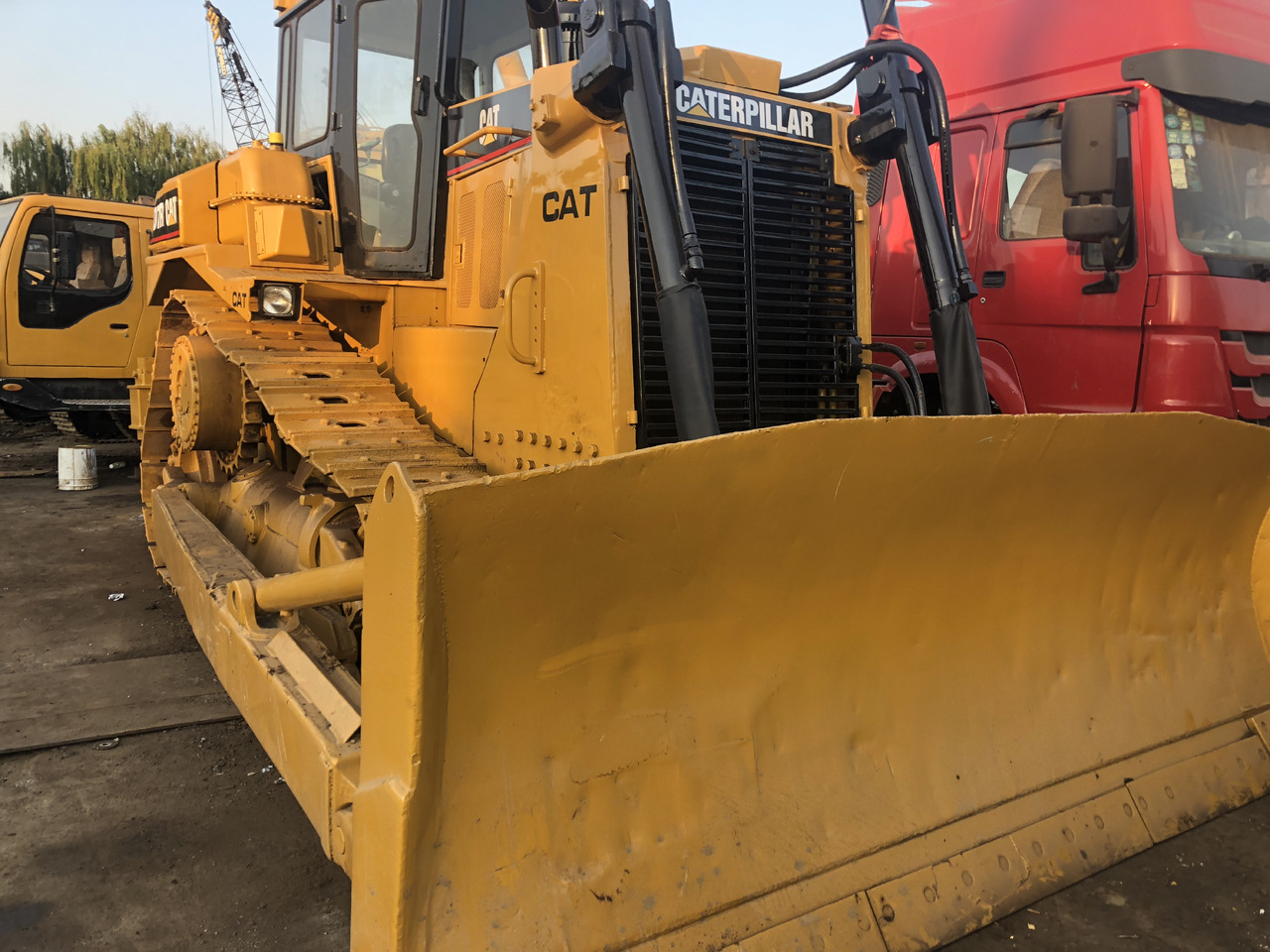 Used bulldozer CAT D7R high quality hotsale - Μπουλντόζα: φωτογραφία 3 Used bulldozer CAT D7R high quality hotsale - Μπουλντόζα: φωτογραφία 3