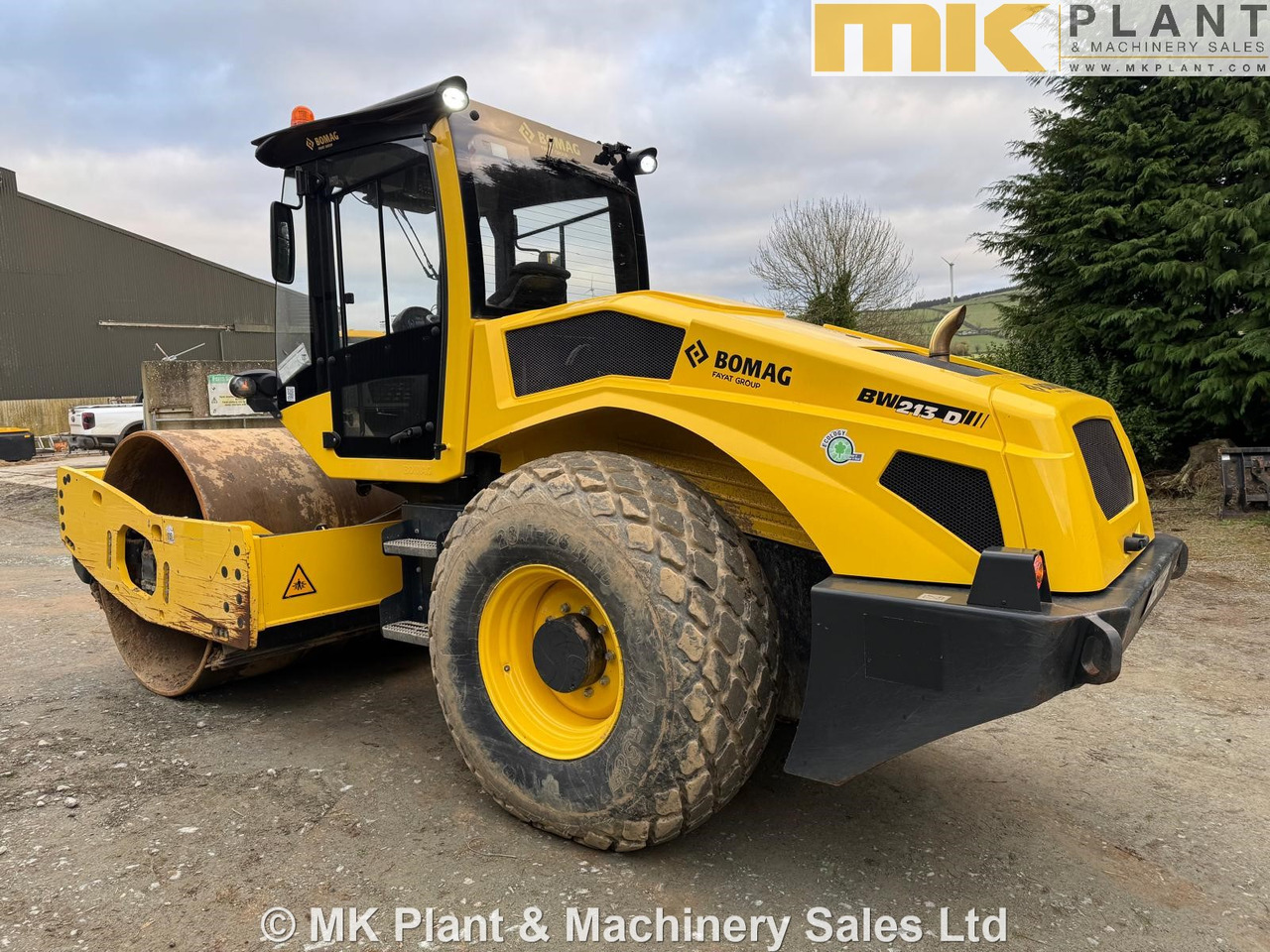 BOMAG BW213D-5 - Οδοστρωτήρας: φωτογραφία 2 BOMAG BW213D-5 - Οδοστρωτήρας: φωτογραφία 2