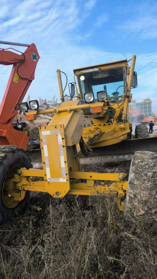 CATERPILLAR 140H - Γκρέιντερ: φωτογραφία 2 CATERPILLAR 140H - Γκρέιντερ: φωτογραφία 2
