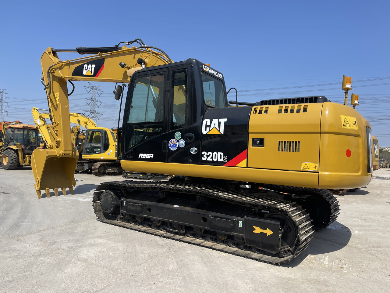CATERPILLAR 320D2 - Ερπυστριοφόρος εκσκαφέας: φωτογραφία 2 CATERPILLAR 320D2 - Ερπυστριοφόρος εκσκαφέας: φωτογραφία 2