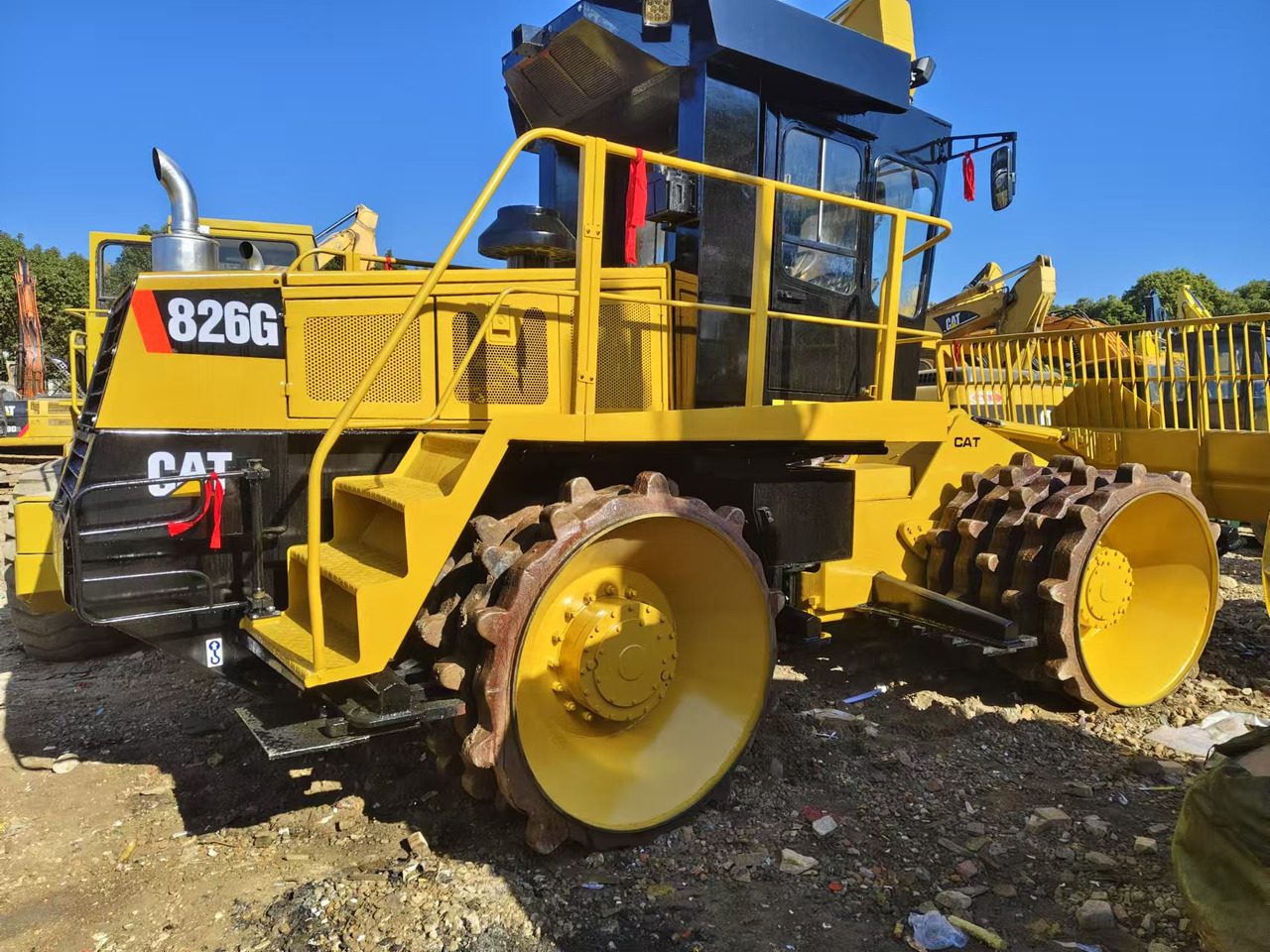CATERPILLAR 826G - Ασφαλτικός οδοστρωτήρας: φωτογραφία 1 CATERPILLAR 826G - Ασφαλτικός οδοστρωτήρας: φωτογραφία 1