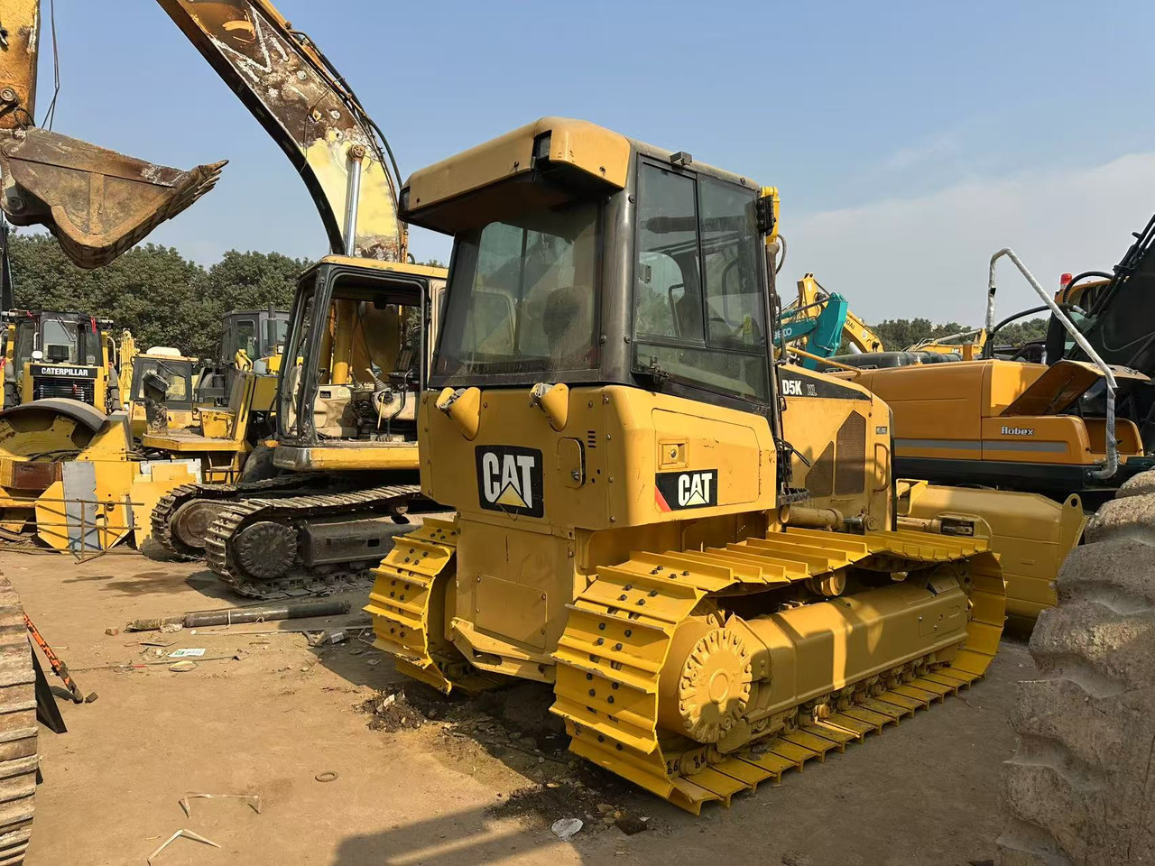 CATERPILLAR D5K - Μπουλντόζα: φωτογραφία 4 CATERPILLAR D5K - Μπουλντόζα: φωτογραφία 4