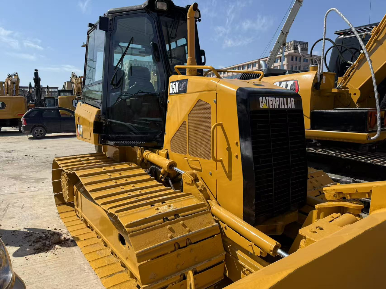 CATERPILLAR D5K - Μπουλντόζα: φωτογραφία 2 CATERPILLAR D5K - Μπουλντόζα: φωτογραφία 2