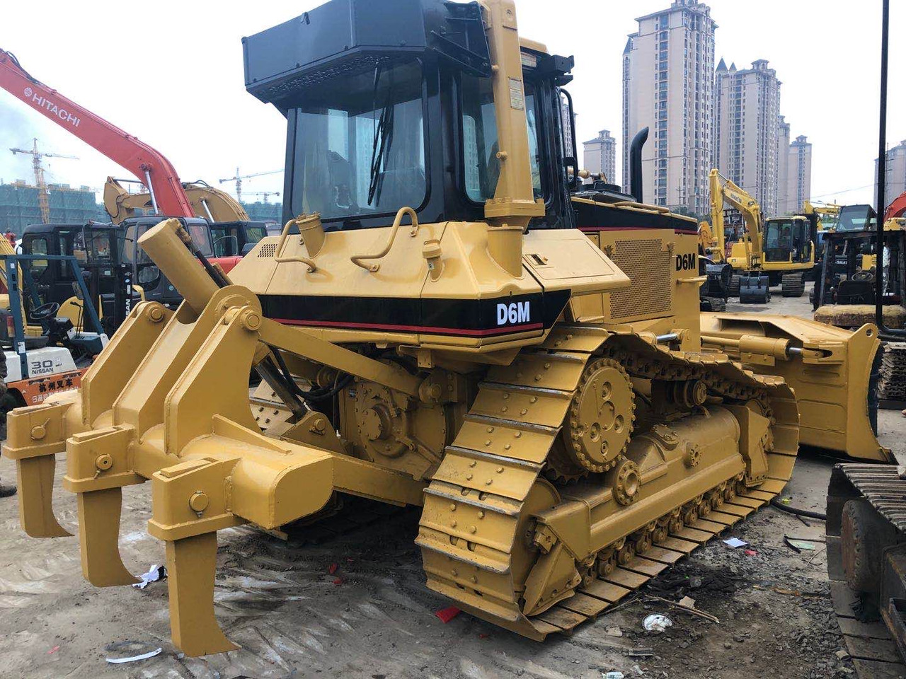 CATERPILLAR D6M - Μπουλντόζα: φωτογραφία 3 CATERPILLAR D6M - Μπουλντόζα: φωτογραφία 3