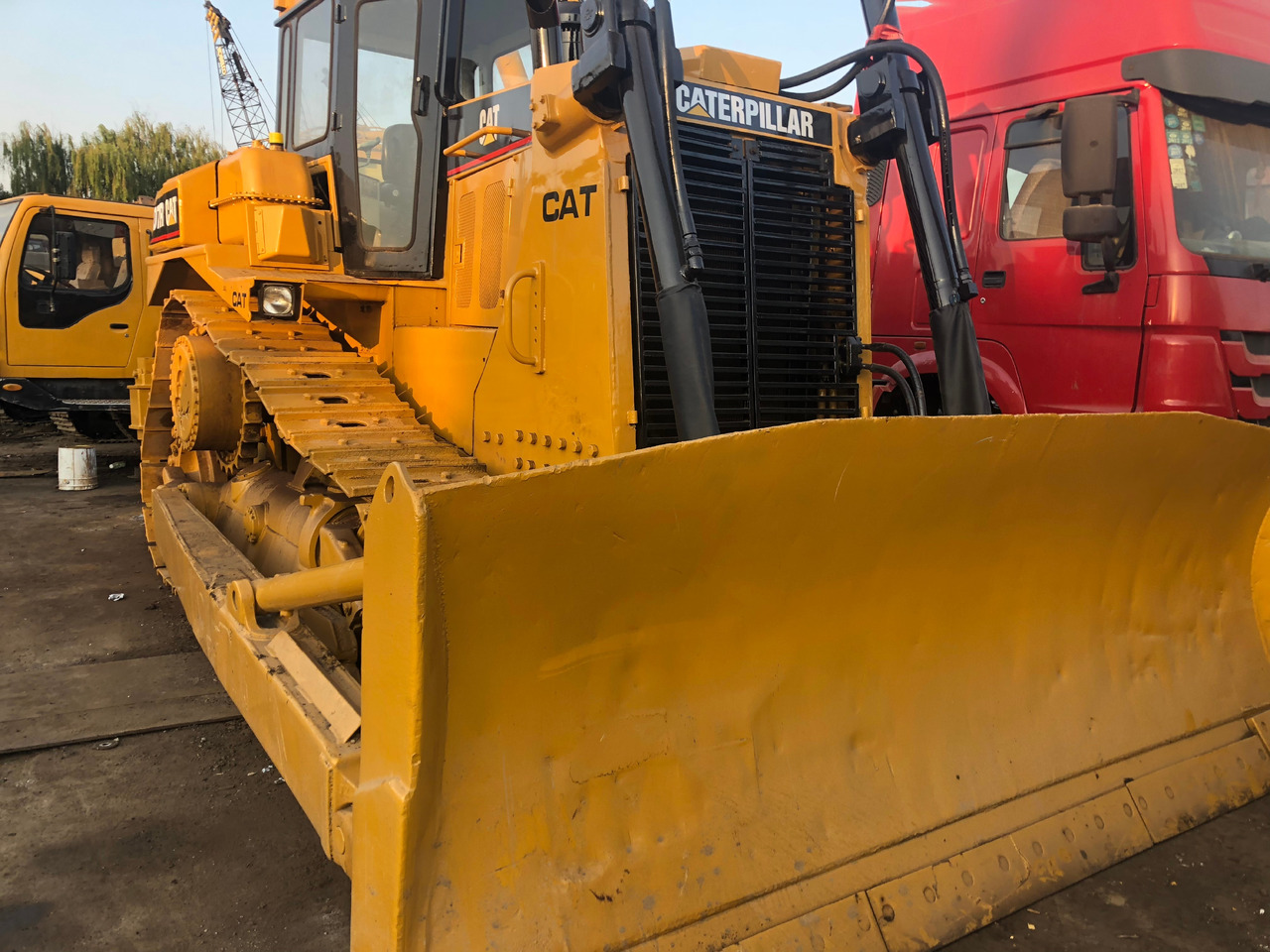 CATERPILLAR D7R - Μπουλντόζα: φωτογραφία 2 CATERPILLAR D7R - Μπουλντόζα: φωτογραφία 2