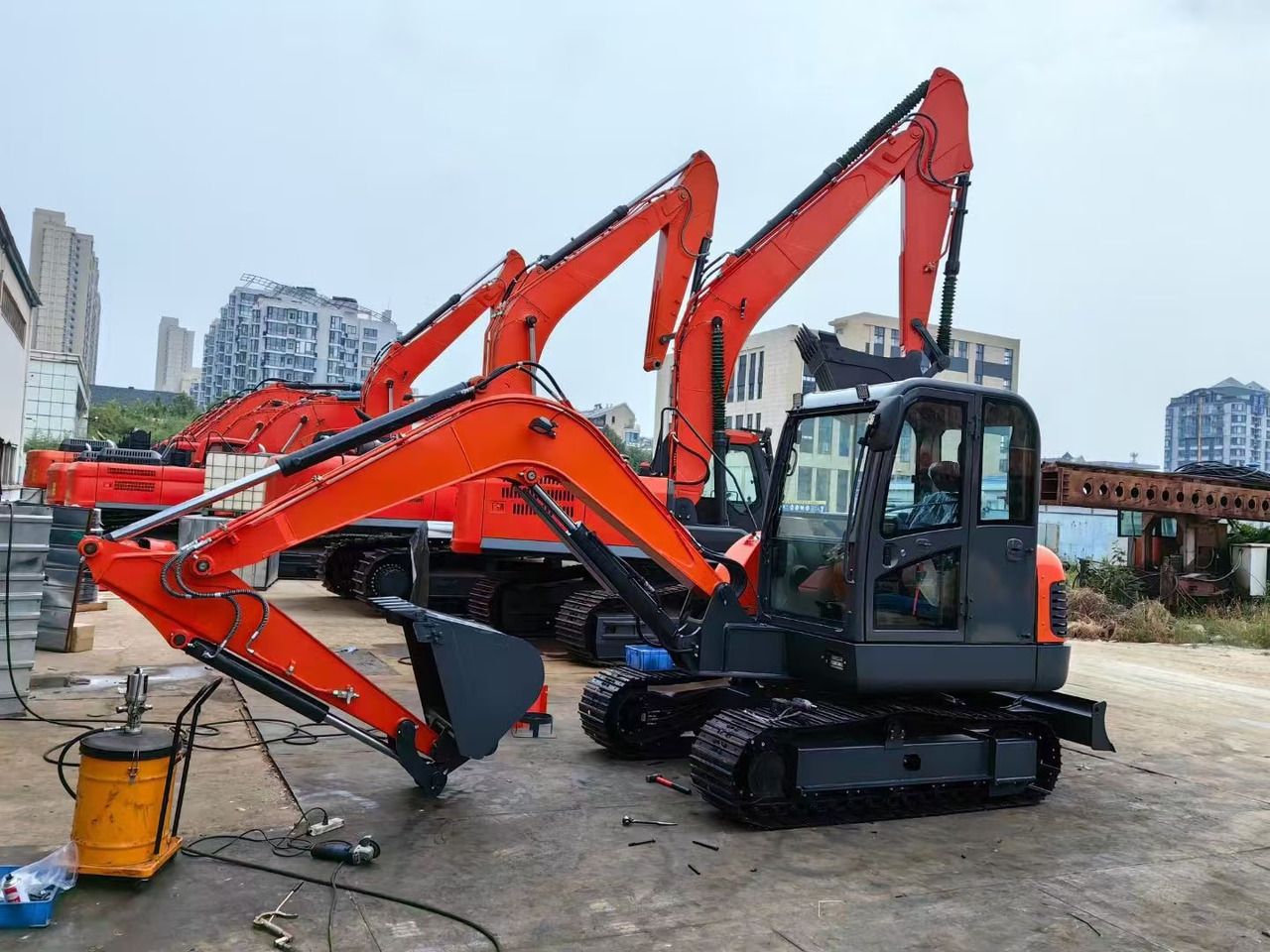 DOOSAN DH60-7 - Ερπυστριοφόρος εκσκαφέας: φωτογραφία 4 DOOSAN DH60-7 - Ερπυστριοφόρος εκσκαφέας: φωτογραφία 4